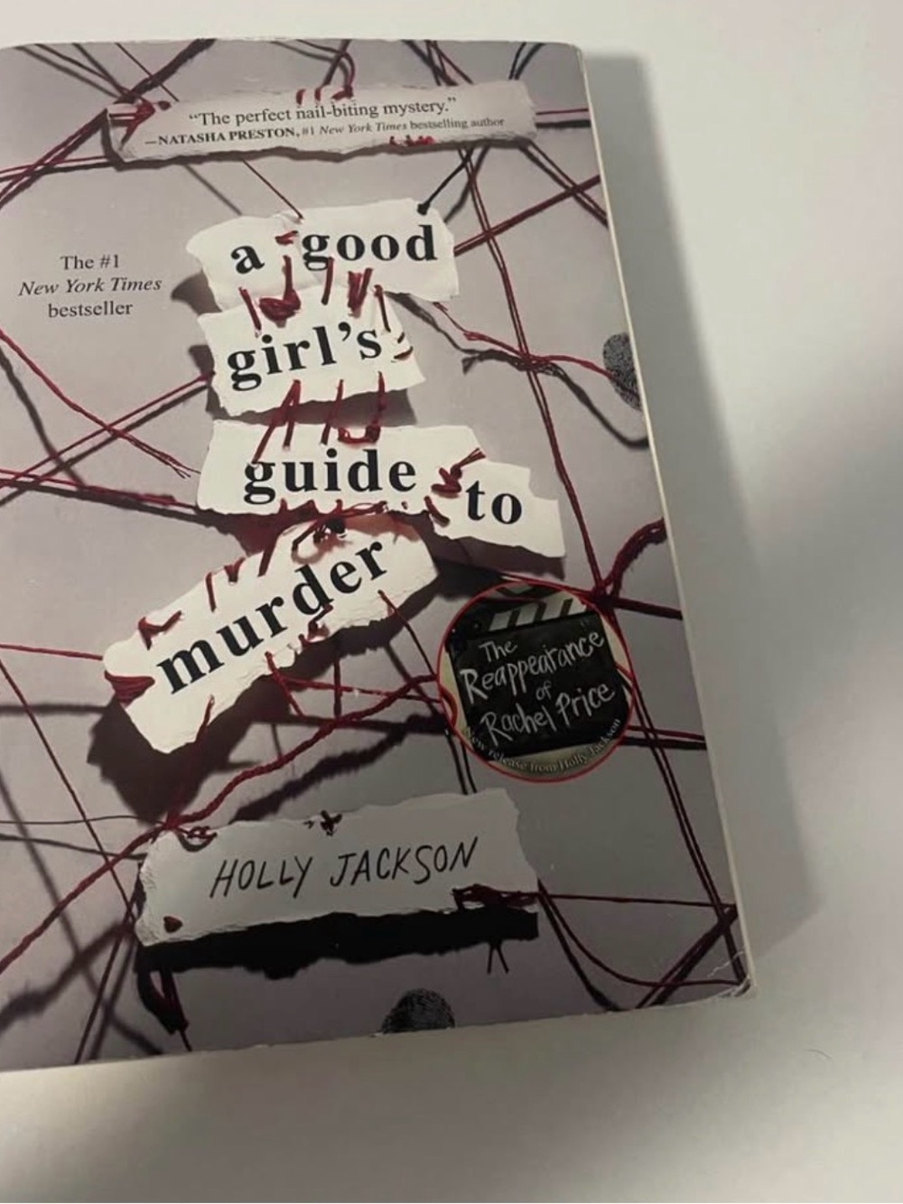 A good girls guide to murder -holly jackson